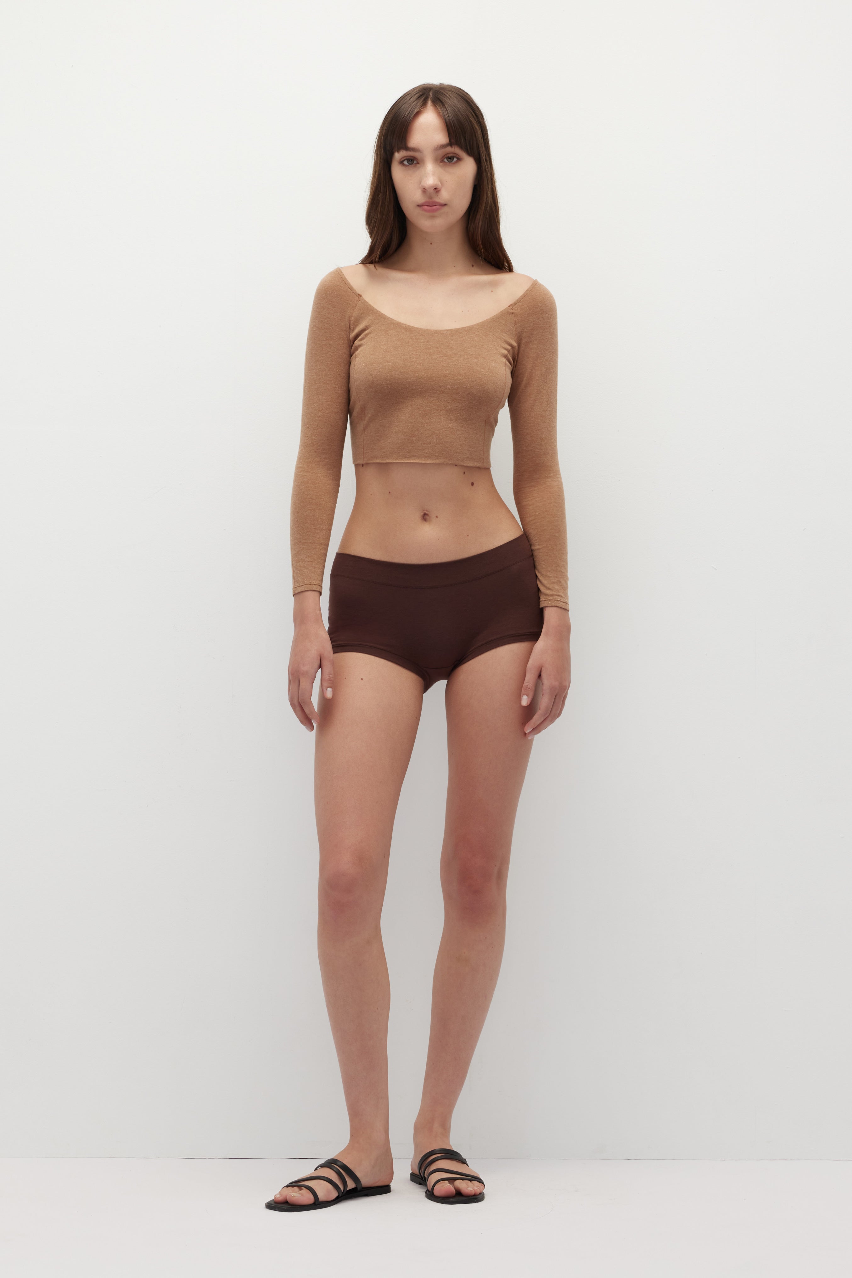 美麗諾羊毛U領短版上衣(七分袖)