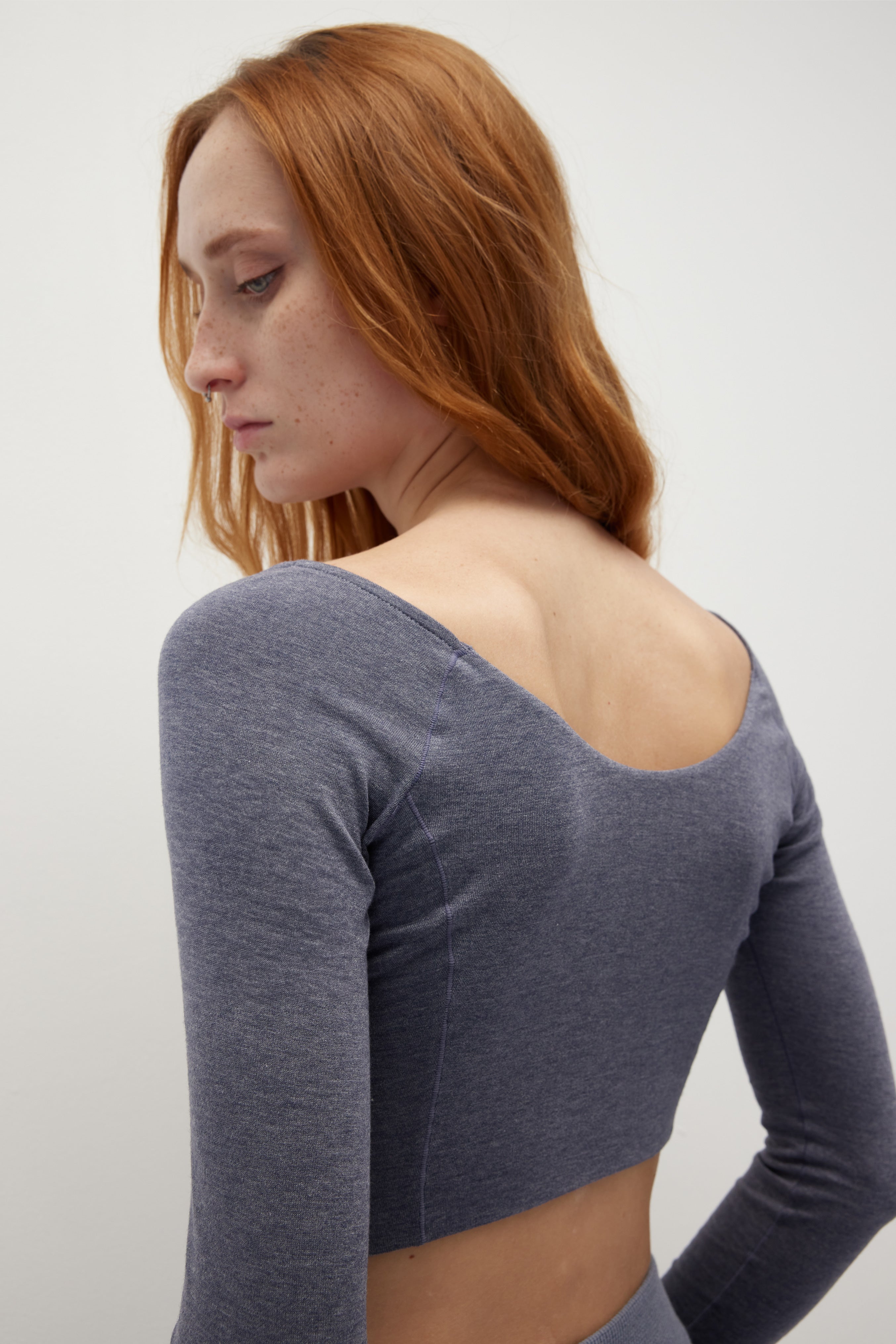 美麗諾羊毛U領短版上衣(七分袖)