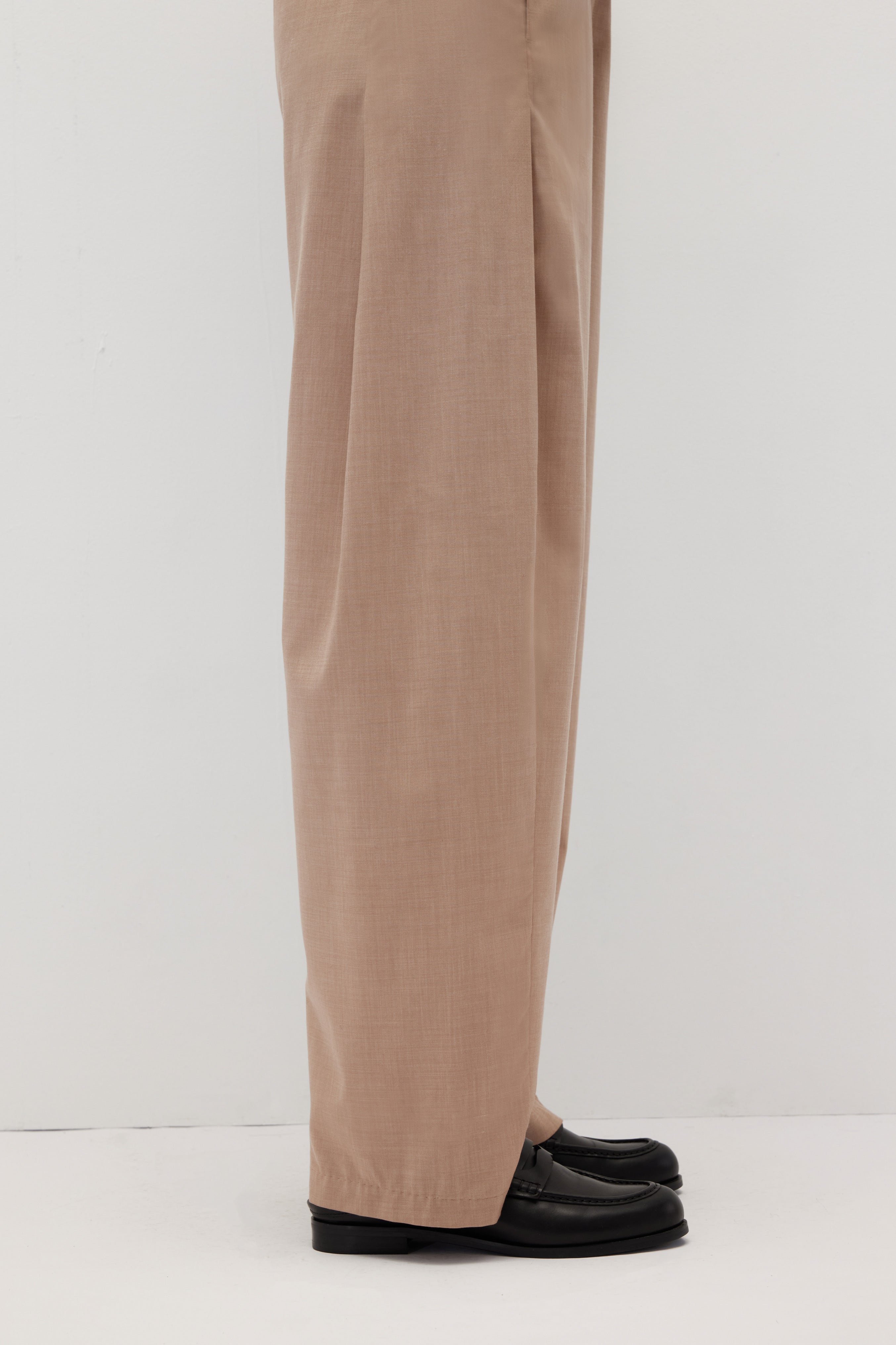 低腰打褶修身長褲